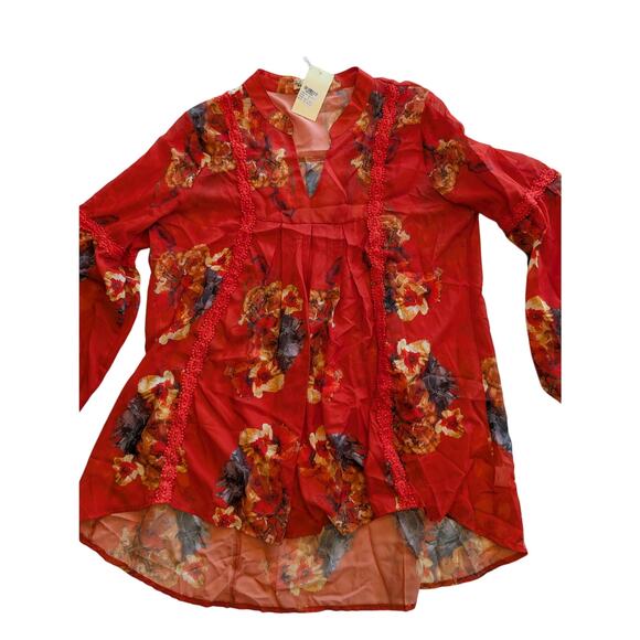 NWT‎ Red Floral Print Tunic Top Crochet Trimmed Boho Style Long Sleeve Blouse - Picture 1 of 7